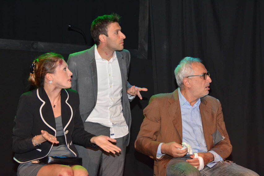 Foto di scena dello spettacolo di satira politica Animali Politici